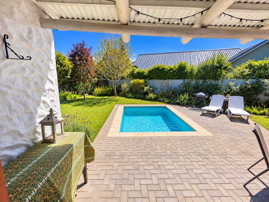 2 Bedroom Property for Sale in The Island Western Cape
